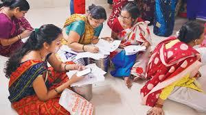 तब्बल 1.25 कोटी लाडक्या बहिणीं ठरल्या अपात्र , सुप्रिया सुळेंचे सरकारवर टीकास्त्र